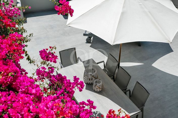 Image No.4-4 Bed House for sale