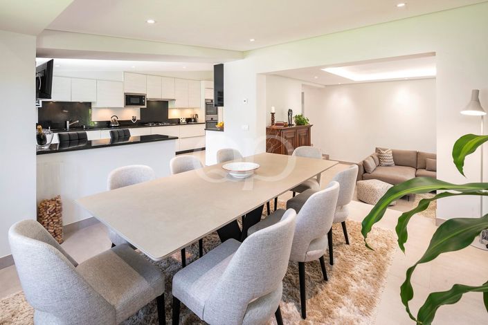 Image No.7-4 Bed House for sale