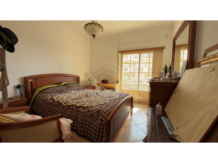 Image No.12-2 Bed Apartment for sale