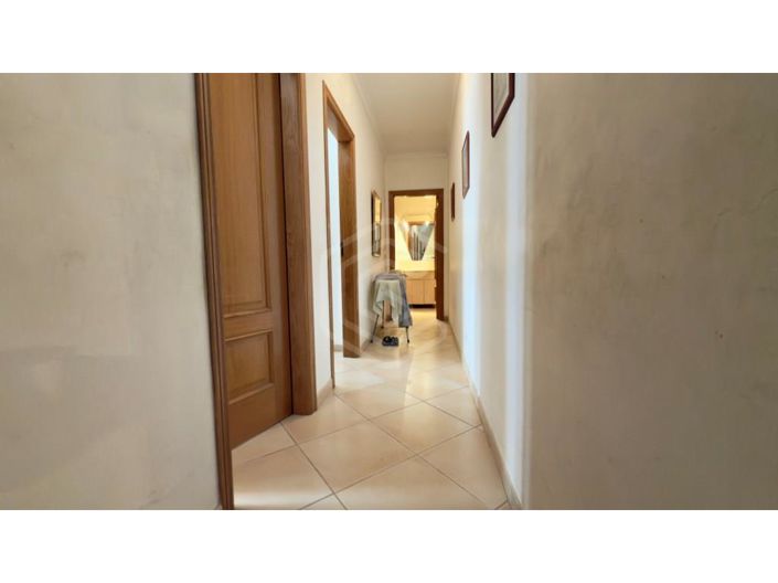 Image No.20-2 Bed Apartment for sale