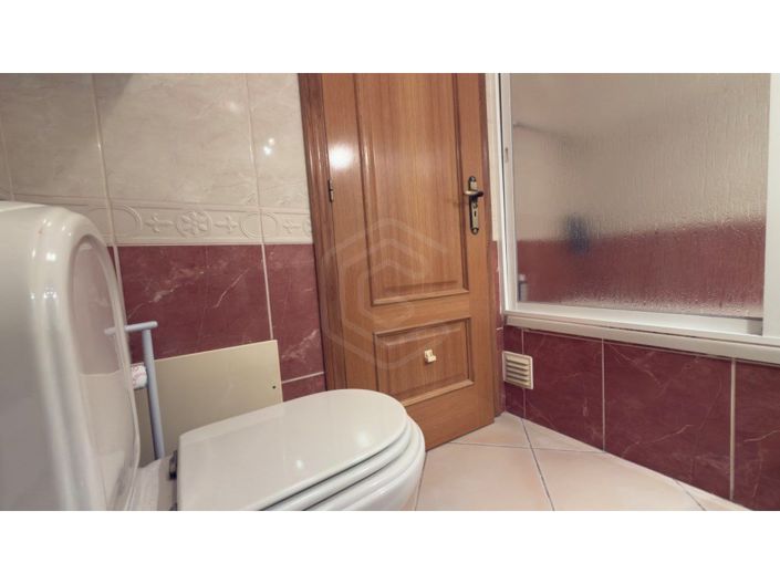 Image No.20-2 Bed Apartment for sale