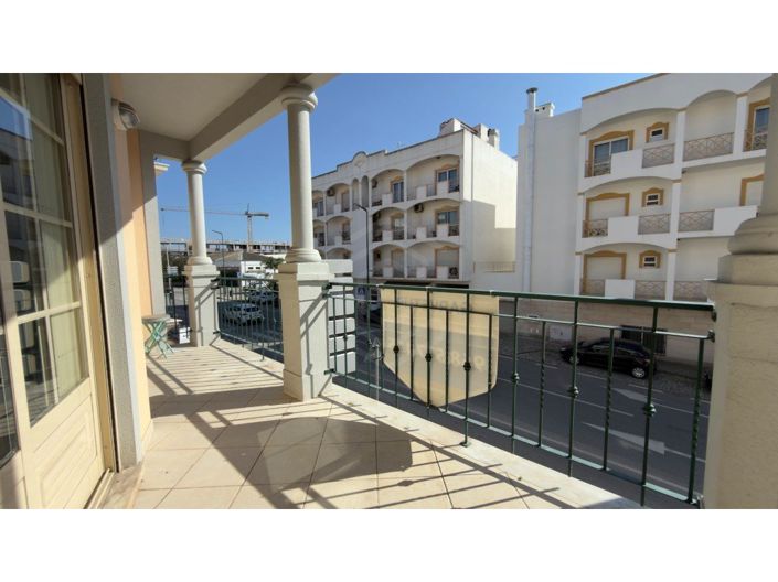 Image No.23-2 Bed Apartment for sale