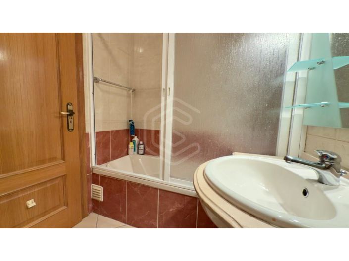 Image No.24-2 Bed Apartment for sale