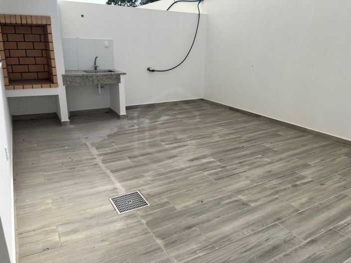 Image No.15-3 Bed House for sale