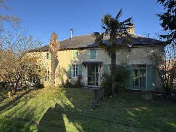 1 - Gondrin, House