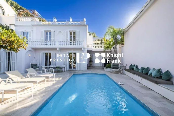 Image No.1-4 Bed House for sale
