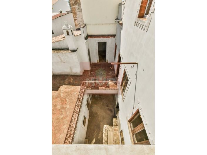 Image No.37-20 Bed House for sale