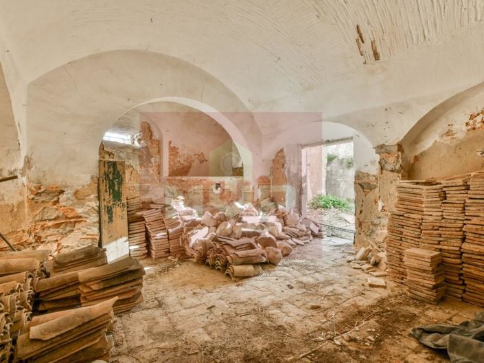 Image No.60-20 Bed House for sale