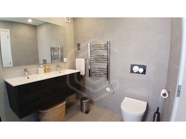 Image No.28-2 Bed House for sale