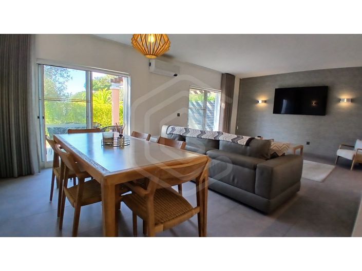 Image No.8-2 Bed House for sale