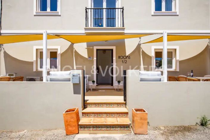 Image No.3-4 Bed House for sale