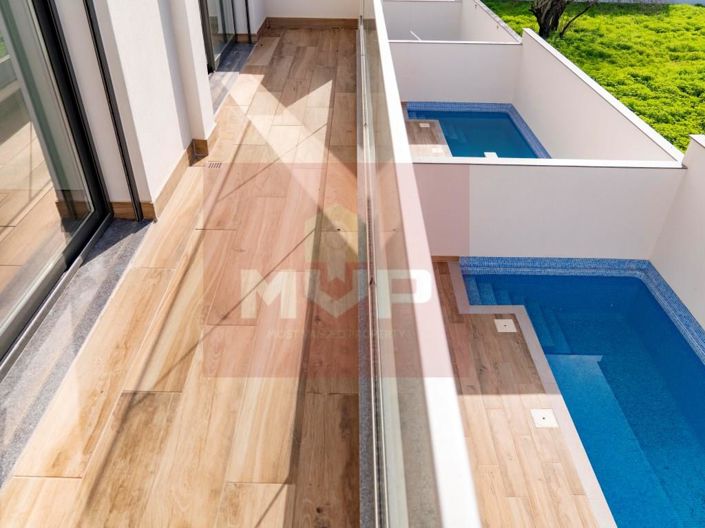 Image No.23-3 Bed House for sale