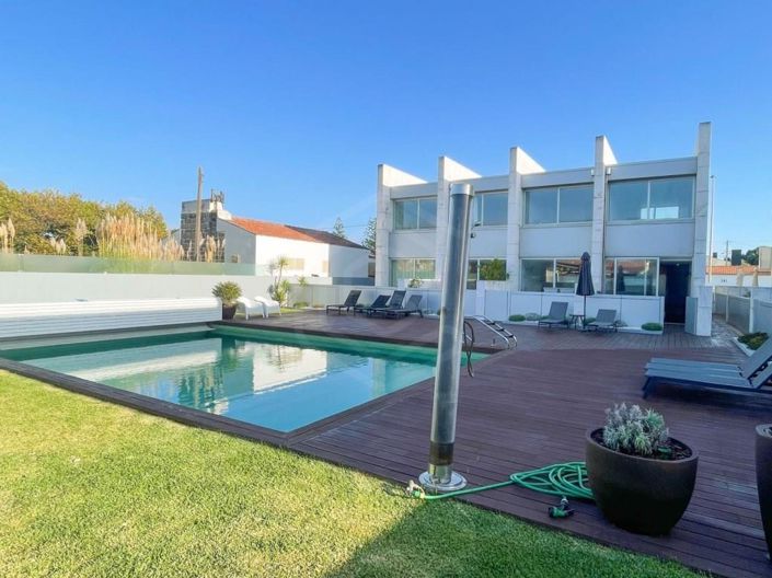 Image No.1-2 Bed House for sale