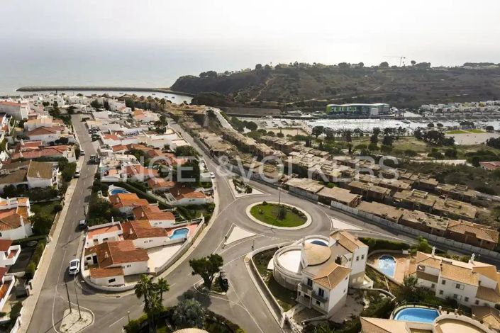 Image No.4-4 Bed House for sale