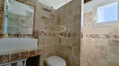 aa9s4y0rj542r5c18