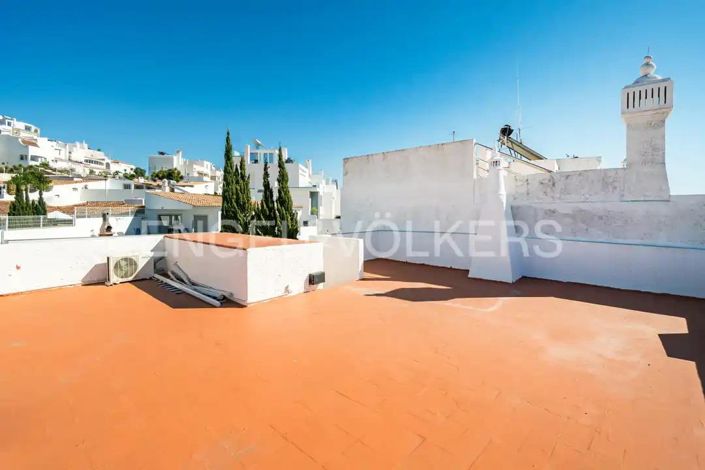 Image No.29-3 Bed House for sale