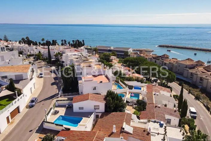 Image No.34-3 Bed House for sale