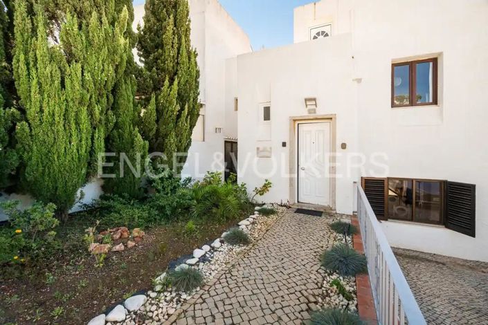 Image No.7-3 Bed House for sale