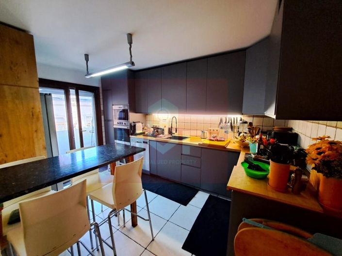 Image No.6-3 Bed Apartment for sale