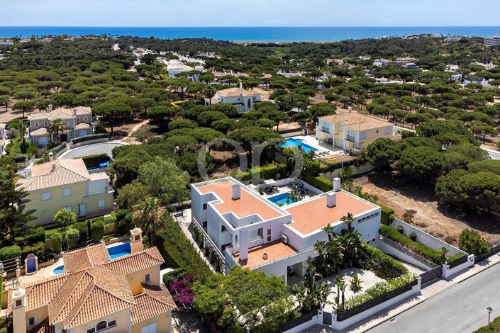 Image No.13-4 Bed House for sale