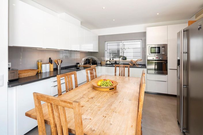 Image No.19-4 Bed House for sale