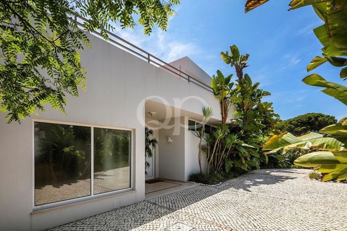 Image No.27-4 Bed House for sale