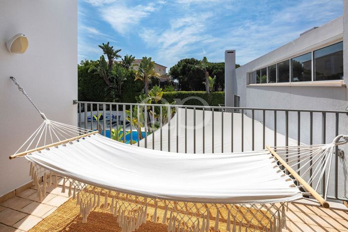 Image No.30-4 Bed House for sale