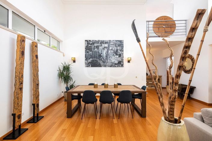 Image No.4-4 Bed House for sale