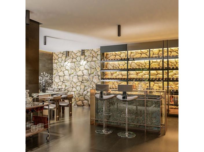 Image No.18-4 Bed House for sale