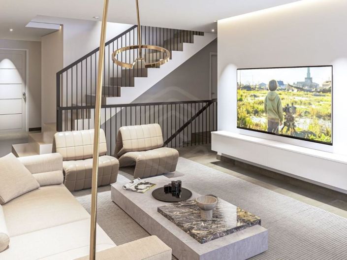 Image No.2-4 Bed House for sale