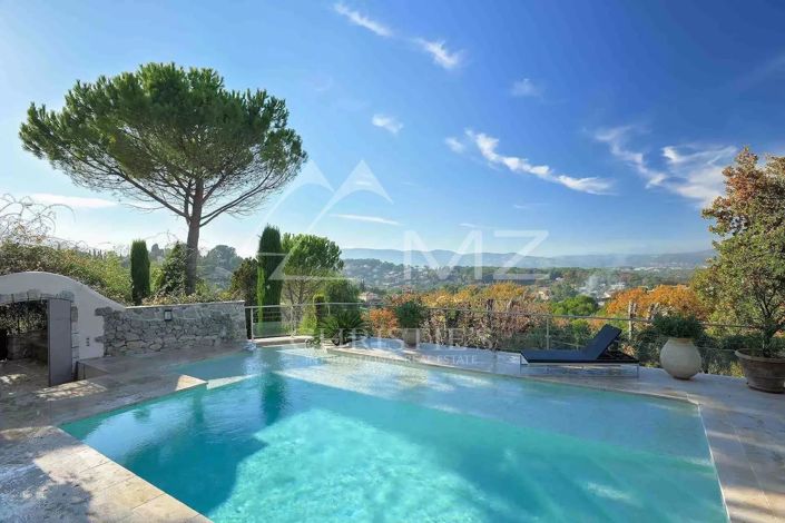 Image No.1-6 Bed House for sale