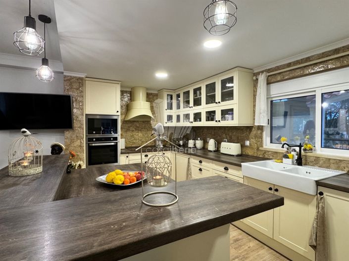 Image No.14-3 Bed House for sale