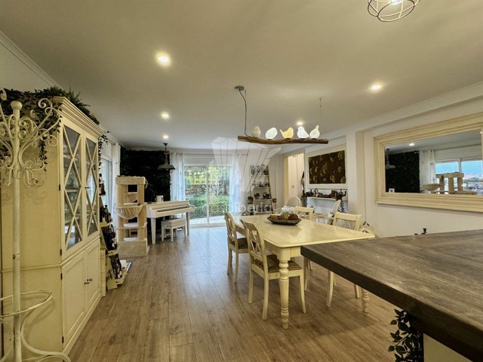 Image No.15-3 Bed House for sale
