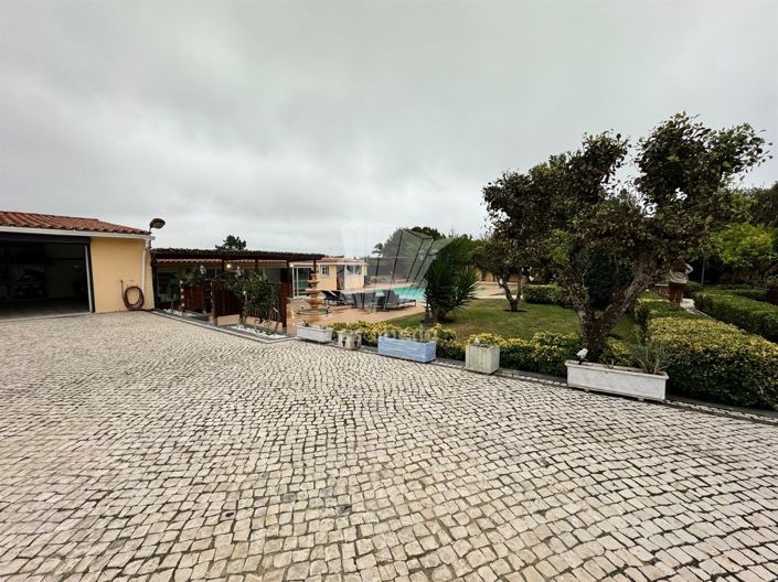 Image No.3-3 Bed House for sale