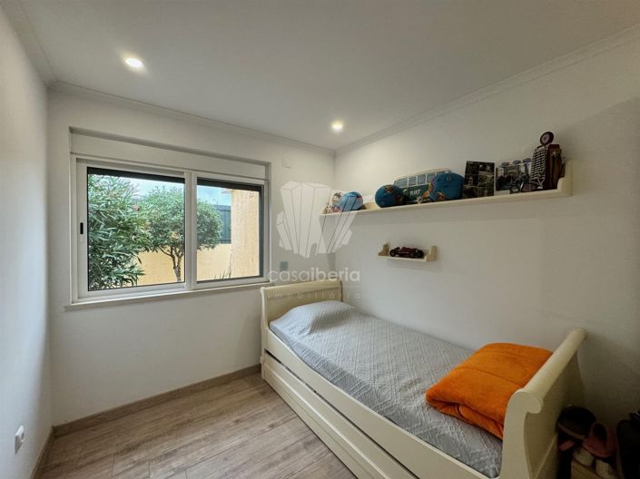 Image No.34-3 Bed House for sale