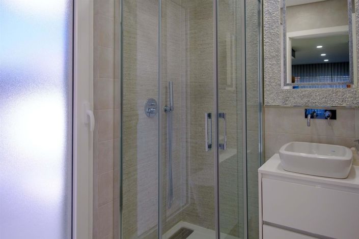 Image No.41-4 Bed House for sale