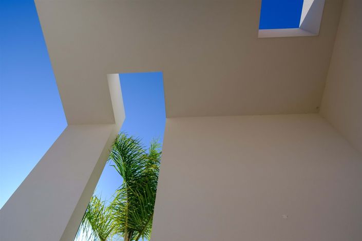 Image No.5-4 Bed House for sale