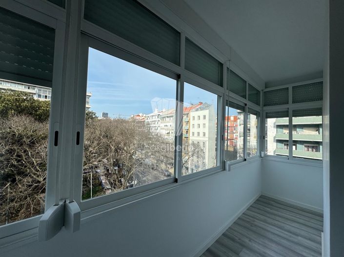 Image No.20-1 Bed Apartment for sale