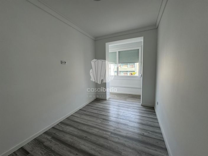 Image No.28-1 Bed Apartment for sale