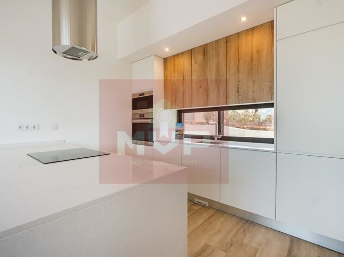 Image No.2-2 Bed House for sale