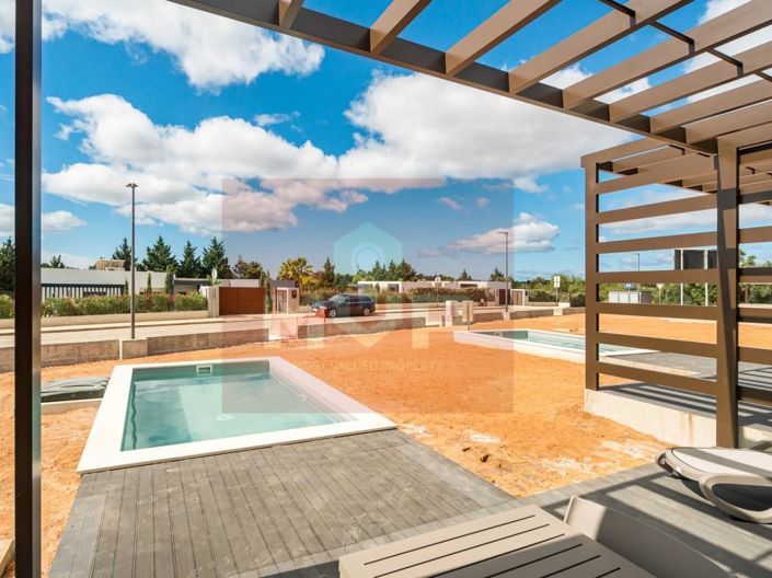 Image No.25-2 Bed House for sale