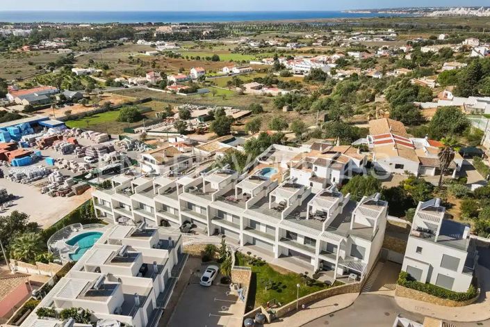 Image No.3-3 Bed House for sale