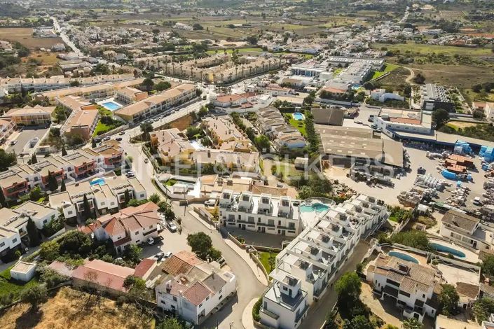 Image No.33-3 Bed House for sale