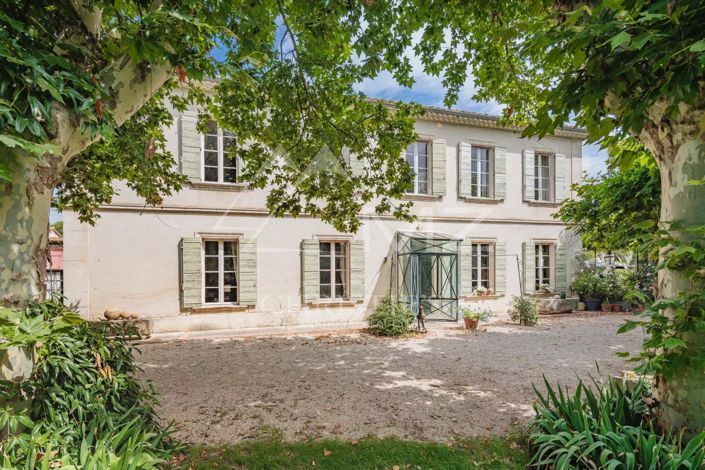 Image No.1-6 Bed House for sale