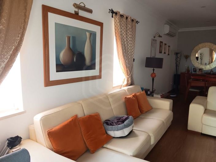 Image No.12-5 Bed House for sale