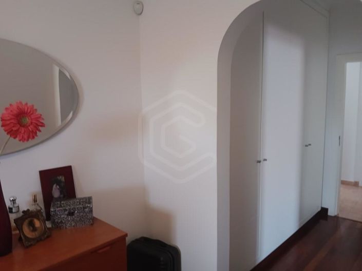 Image No.32-5 Bed House for sale