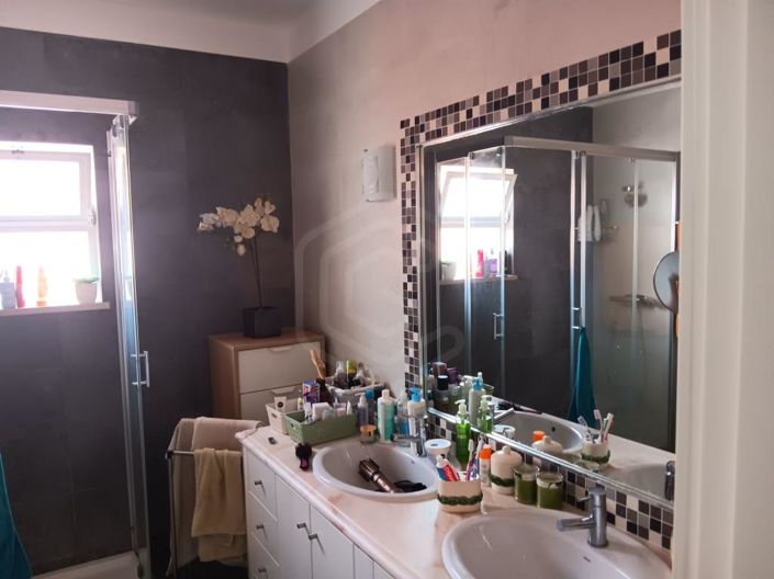 Image No.33-5 Bed House for sale