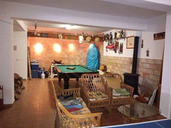 Image No.44-5 Bed House for sale