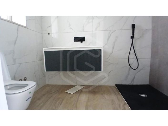 Image No.37-2 Bed Apartment for sale