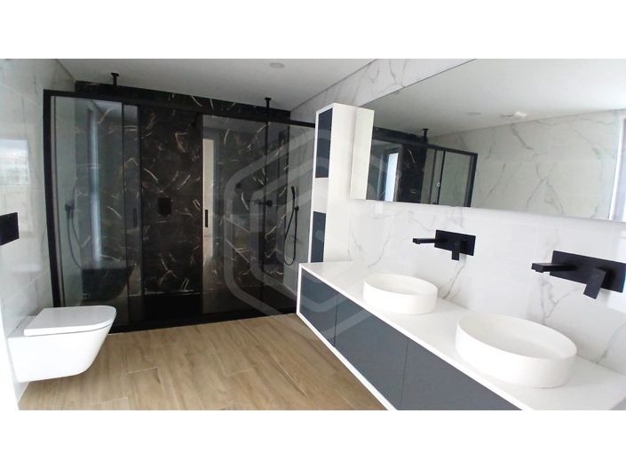 Image No.13-4 Bed Apartment for sale